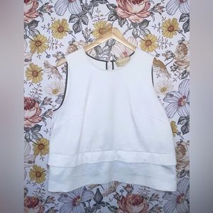 CLASSIC SIX
ANN CONVERTIBLE TANK 
In great condition. Lightly worn.